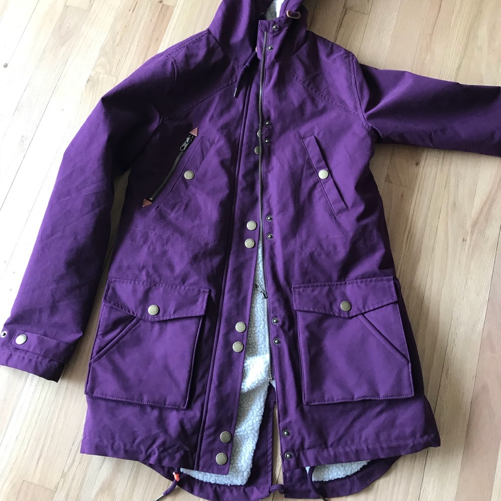 NWOT VOLCOM shearling parka size small